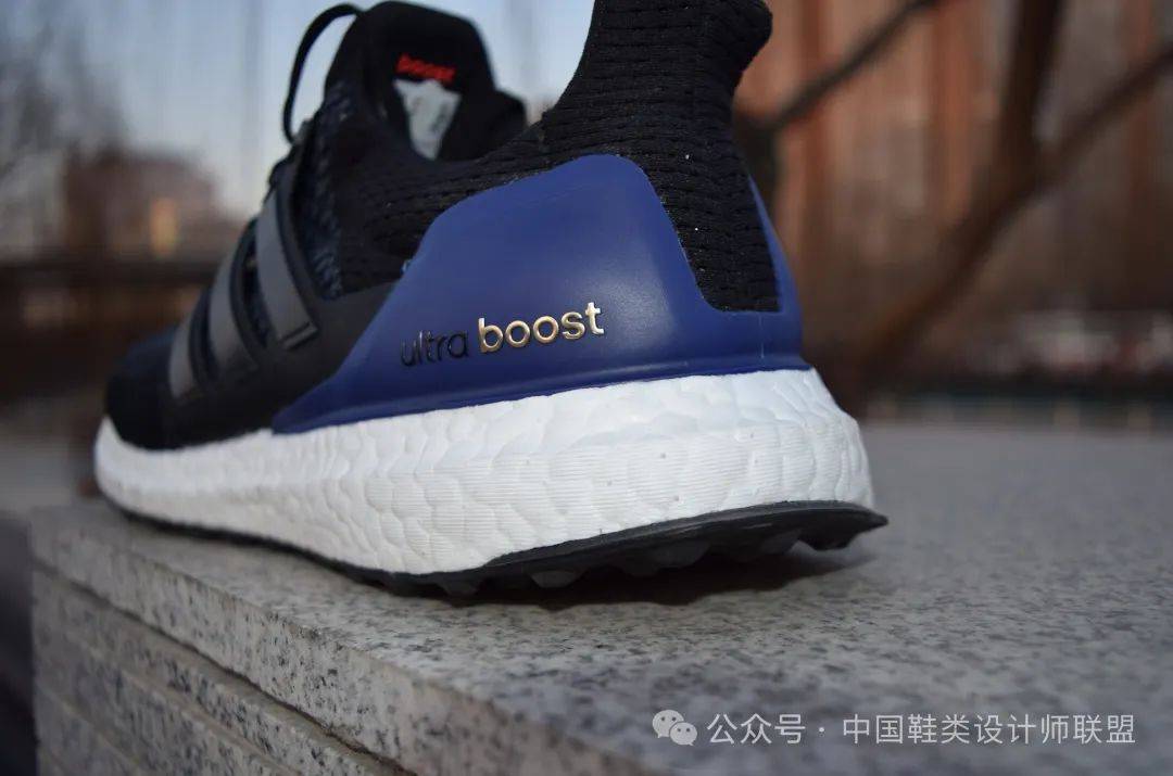 场的质量与科技竞争球盟会网站跑鞋市(图7)