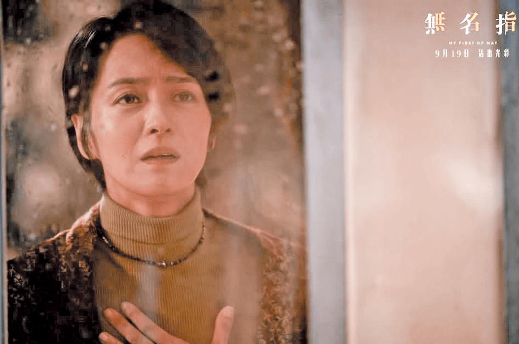 逛超市连一块钱购物袋都不舍得买49岁梁咏琪拼命吸金打扮朴素(图5)